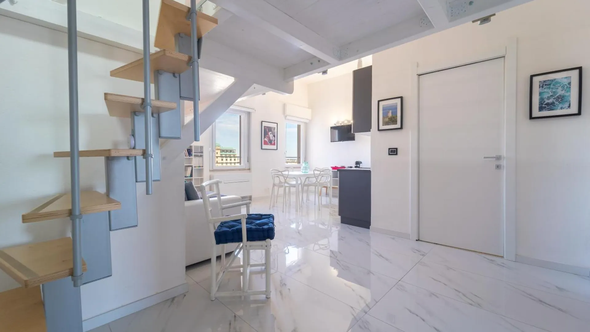 Vista Mare: Moderno Loft Al Centro Di Alghero contacts