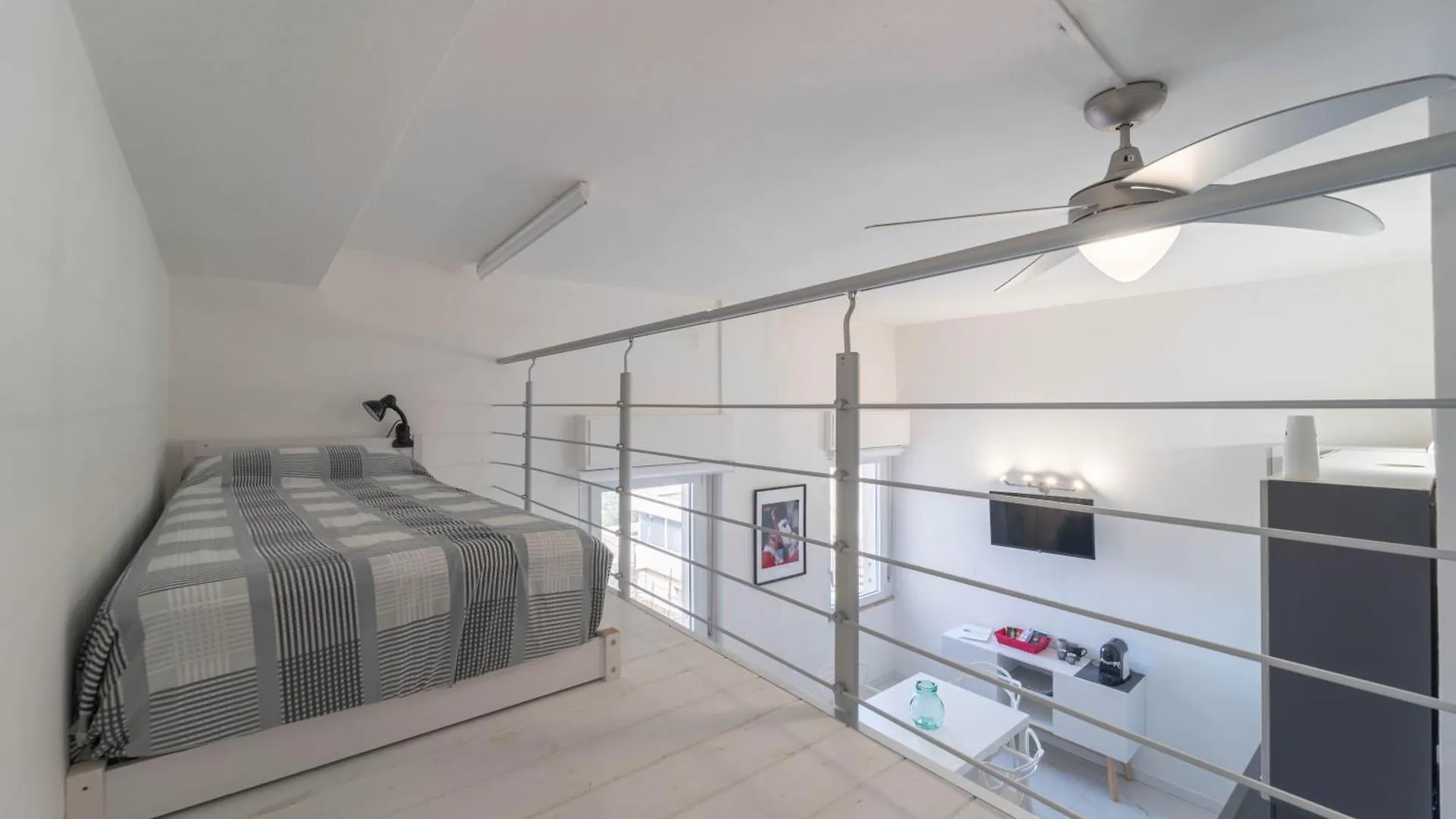 Vista Mare: Moderno Loft Al Centro Di Alghero Apartment