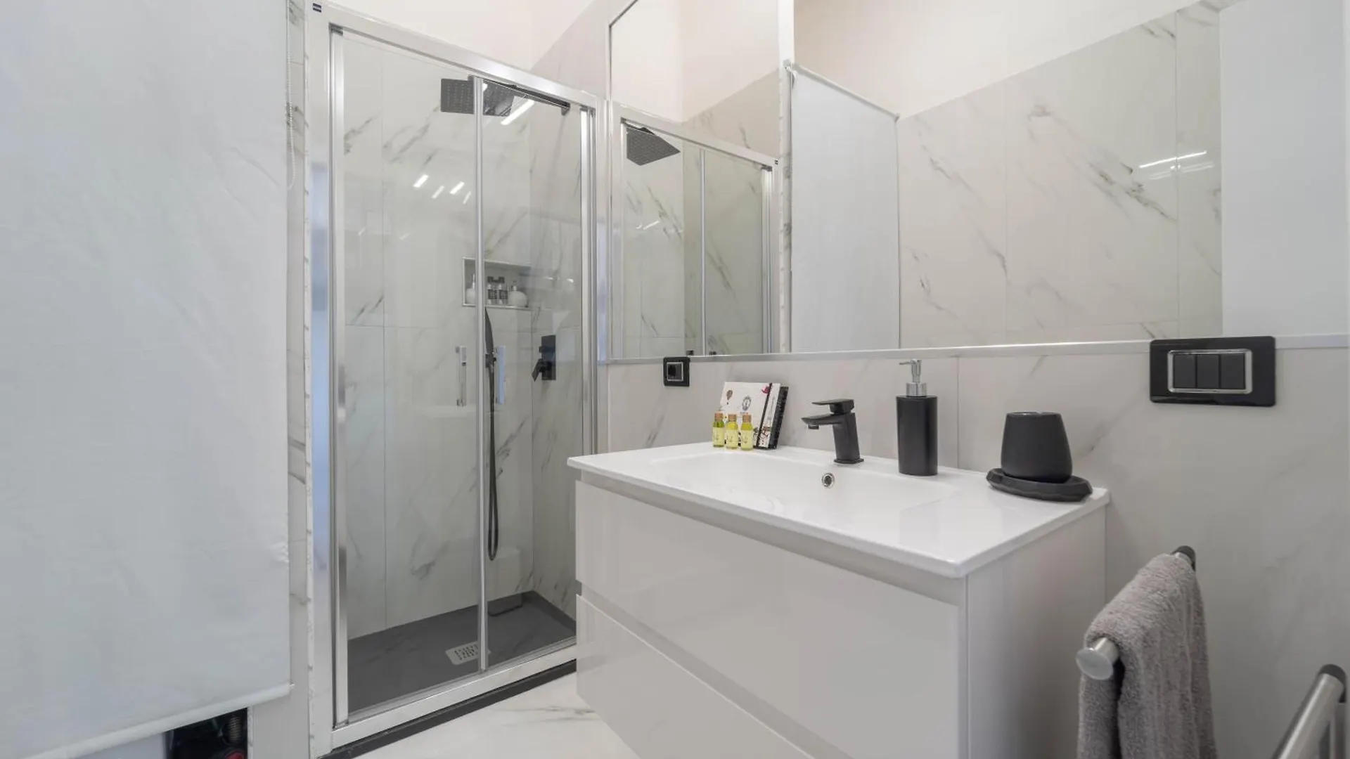 Apartment Vista Mare: Moderno Loft Al Centro Di Alghero Italy